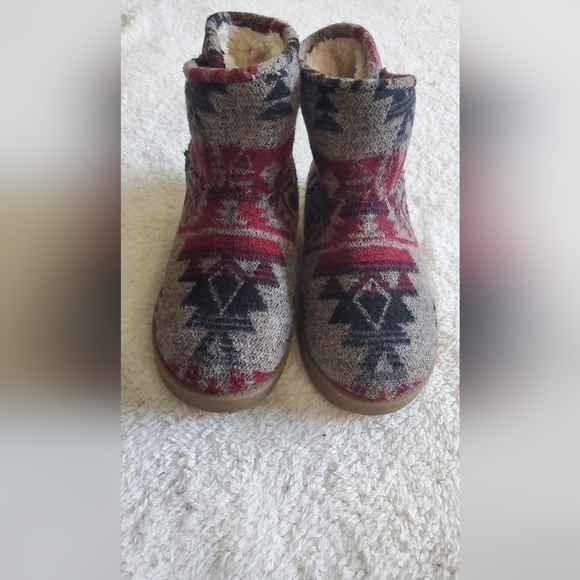 Indigo Rd Irashley 90s Boho‎ Mid calf faux fur lining boots women’s size 7.5 M - Picture 3 of 12